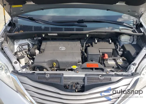 2013 Toyota Sienna Xle V6 8 Passenger из США, поврежденный, VIN 5TDYK3DC9DS329317